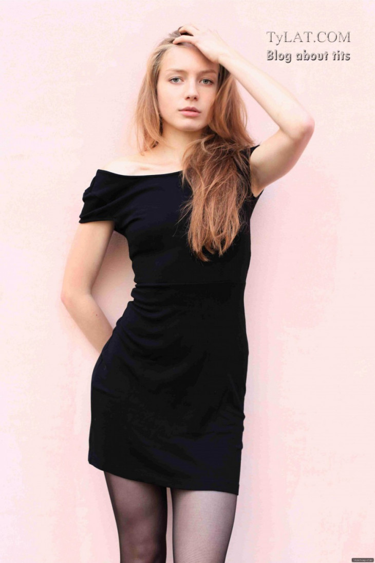 Валерия Федорович в коротком платье